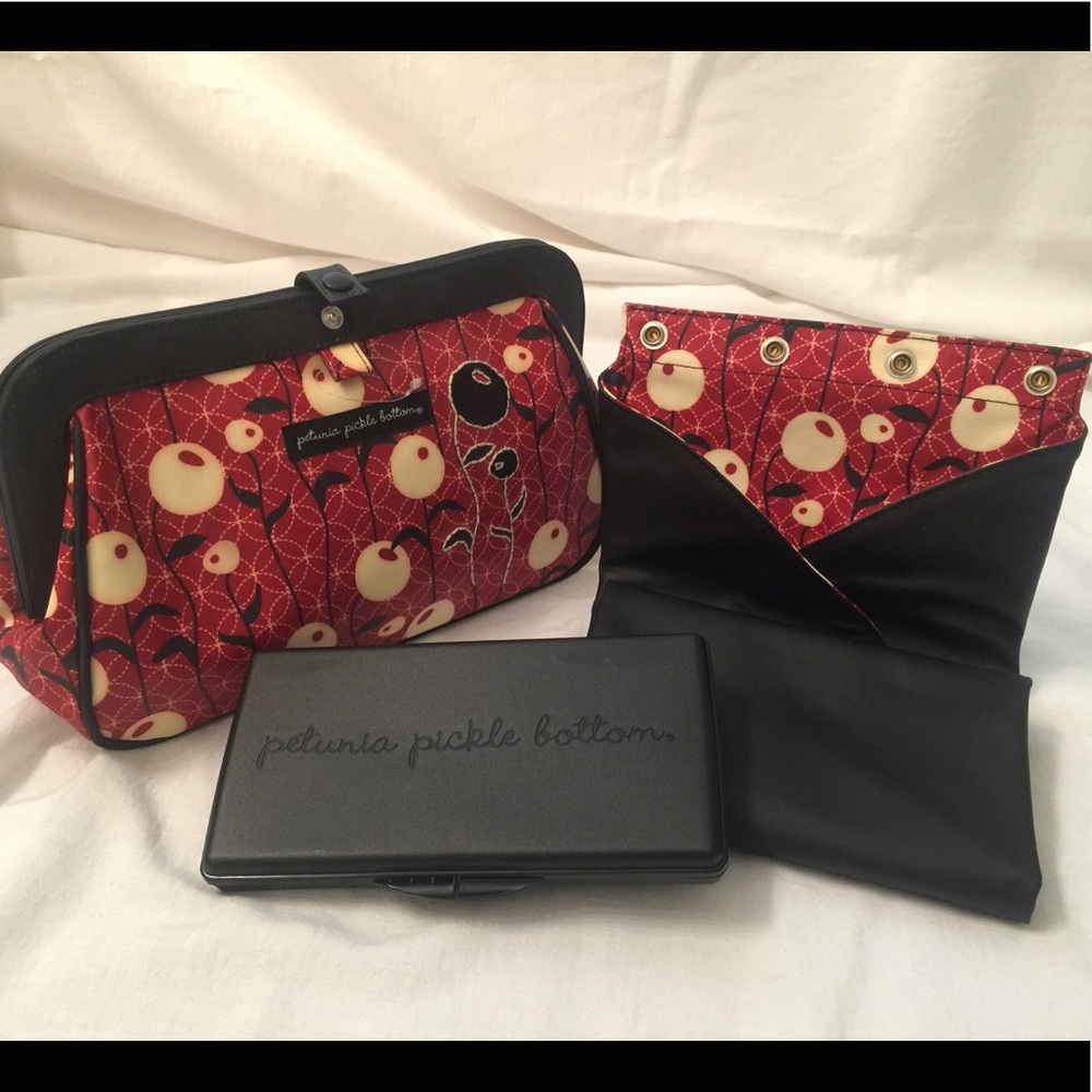 Petunia Pickle Bottom Clutch